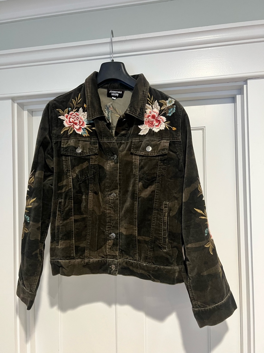 Johnny Was Embroidered Camo  Jacket - M - Picture 4 of 10